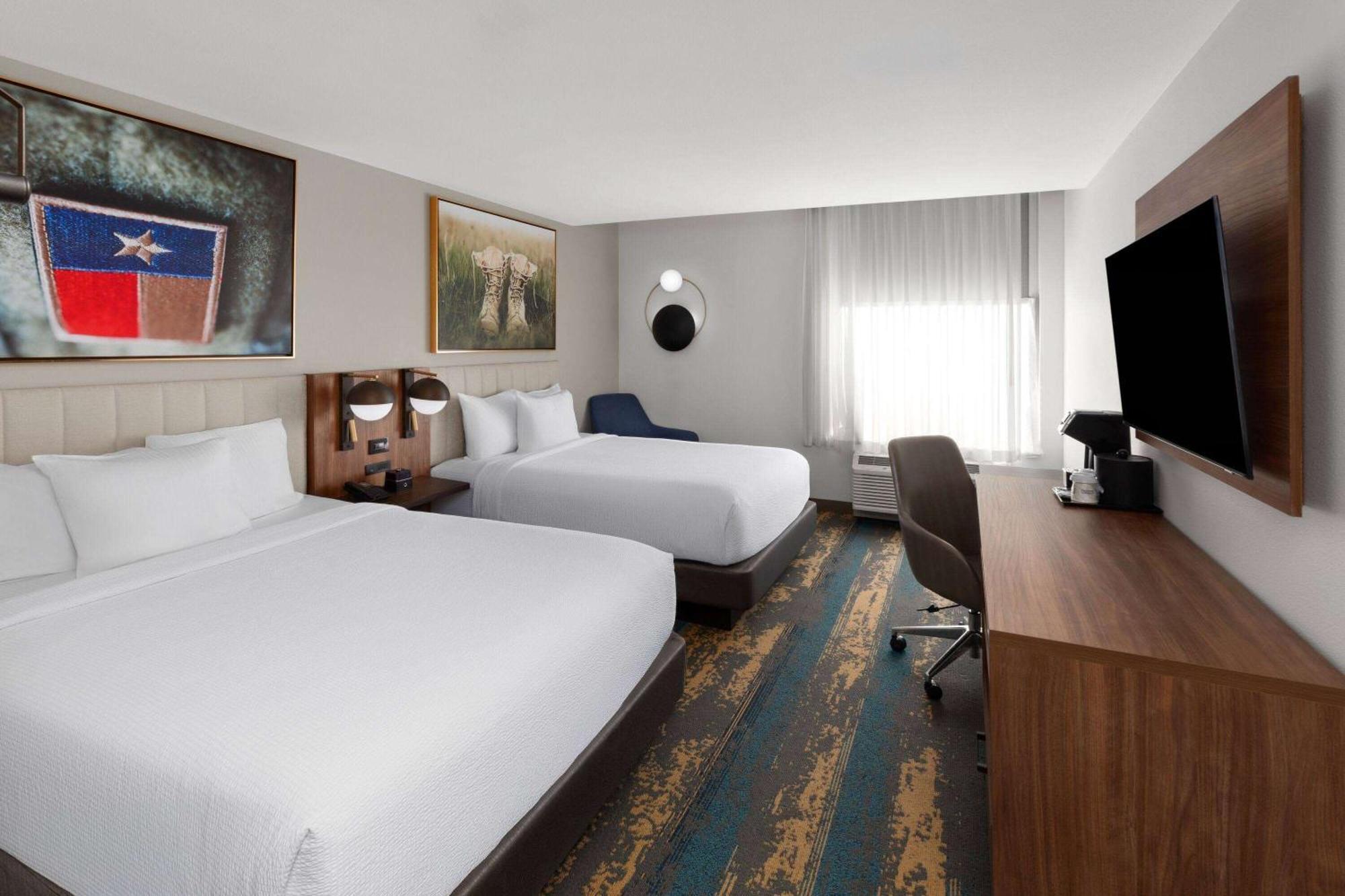 La Quinta Inn & Suites By Wyndham San Antonio At The Rim Buitenkant foto